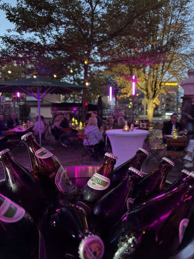image00147 768x1024 1 Bar | Biergarten | Location Hafenbar Emden